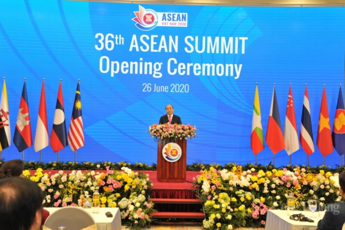 Thủ tướng Nguyễn Xuân Phúc phát biểu tại Hội nghị Cấp cao ASEAN lần thứ 36.