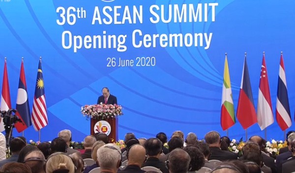 Thủ tướng Việt Nam Nguyễn Xuân Phúc phát biểu tại Phiên khai mạc Hội nghị cấp cao ASEAN 36