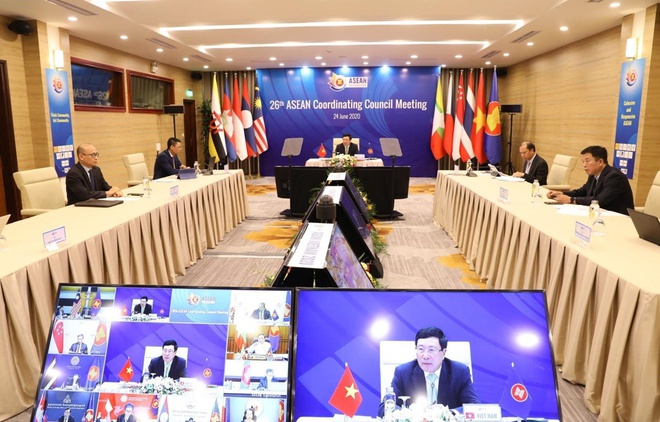 Phó thủ tướng, Bộ trưởng Ngoại giao Phạm Bình Minh chủ trì Hội nghị Hội đồng Điều phối ASEAN lần thứ 26. Ảnh: Văn Điệp/TTXVN.