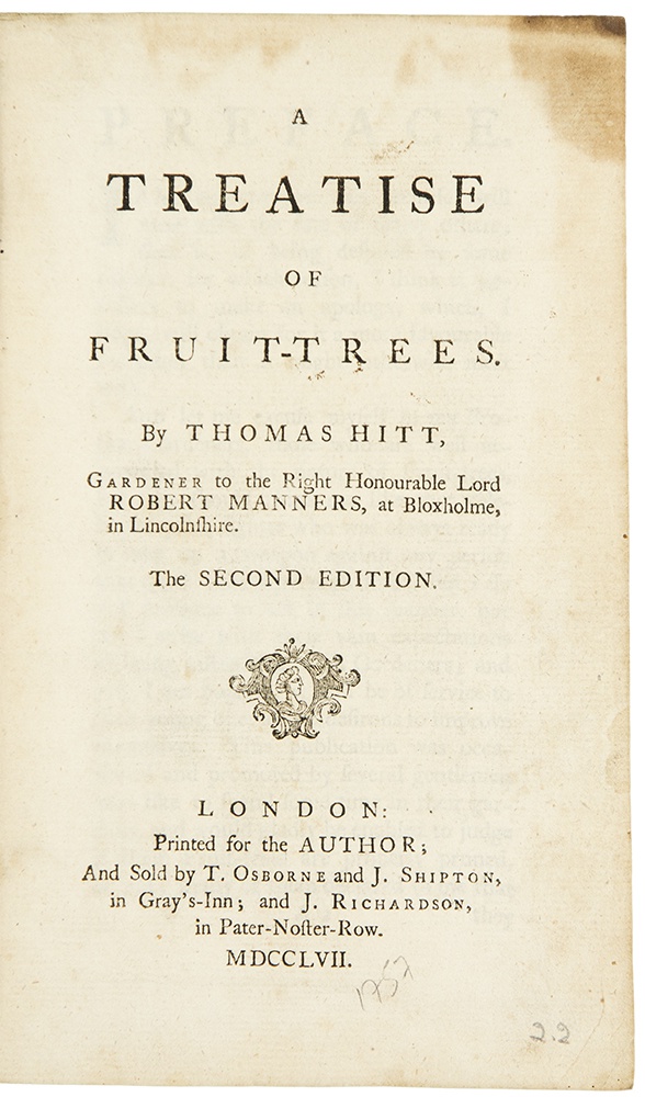 Cuốn A Treatise of Fruit-Trees của tác giả Thomas Hitt viết về các loại cây ăn quả từ thế kỷ thứ 18 với những hình ảnh minh họa tinh xảo. Cuốn sách được bán với giá 4,6 triệu USD. Ảnh: Donald Heald.