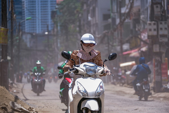 Tăng cường kiểm soát ô nhiễm môi trường không khí ở TP.HCM, Hà Nội
