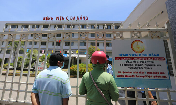   Bệnh viện C Đà Nẵng bị phong tỏa từ ngày 24/7 để chống Covid-19. Ảnh: Đắc Thành.  