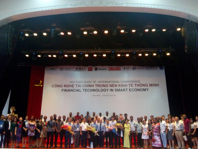 Hội thảo quốc tế “Công nghệ tài chính trong nền kinh tế thông minh