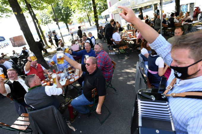 Lễ hội bia Đức được tổ chức theo quy mô nhỏ thiếu vắng 6 triệu thực khách