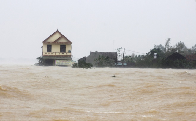 Các tỉnh từ Hà Tĩnh đến Quảng Ngãi tiếp tục mưa lớn trong 2 ngày tới