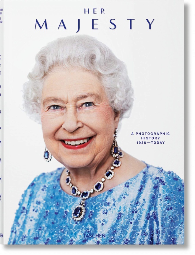 Cuốn sách ảnh về hơn 60 năm trị vì của Nữ hoàng Anh ra mắt tháng 12