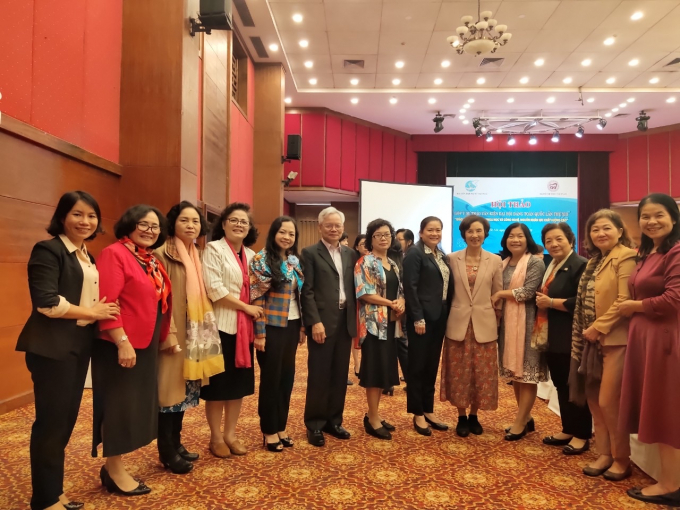   Ban chấp hành Chi hội tham dự (trực tuyến) Hội nghị thường niên Mạng lưới các nhà Khoa học và Kỹ sư nữ khu vực châu Á-TBD (APNN) năm 2020 (24-25/10/2020) và tham dự Hội thảo “Góp ý Dự thảo Văn kiện Đại hội Đảng toàn quốc lần thứ XIII (4/11/2020)  