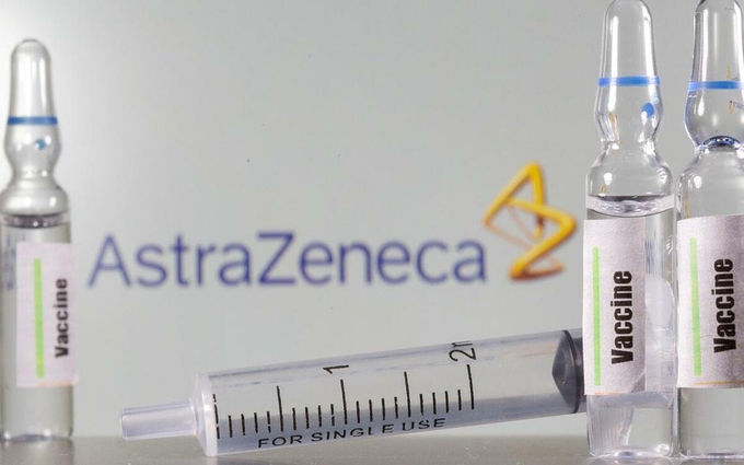 Vaccine Covid-19 của Đại học Oxford và hãng dược AstraZeneca trong phòng nghiên cứu. Ảnh: Reuters.