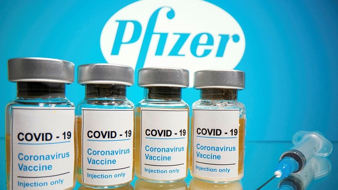   Vaccine Covid-19 của Pfizer và BioNTech. Ảnh: Reuters.  