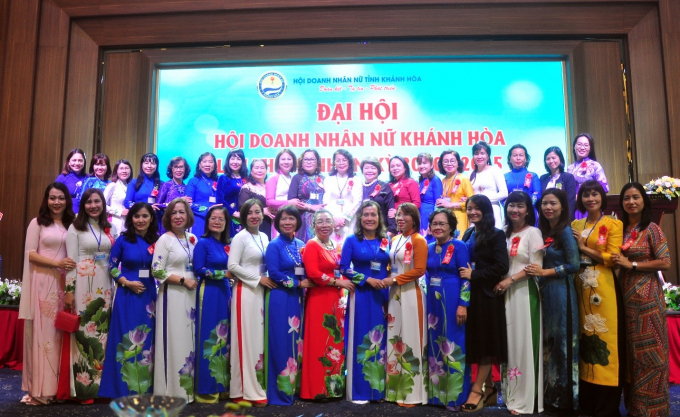 Hội Viên Nữ Doanh Nhân Khánh Hòa dự Đại Hội