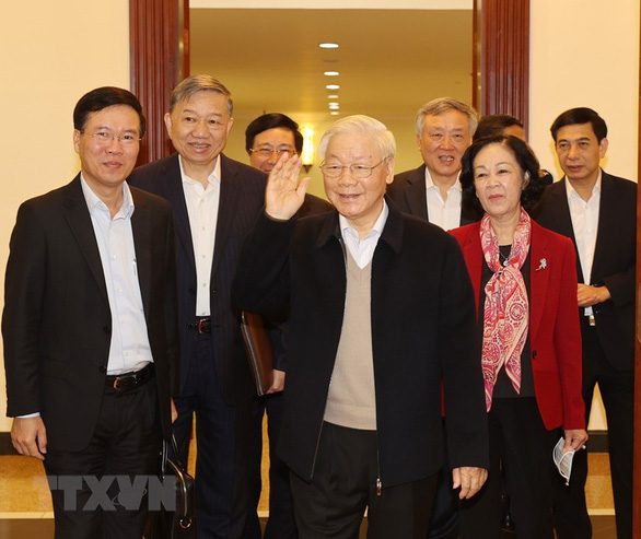   Tổng bí thư, Chủ tịch nước Nguyễn Phú Trọng và các lãnh đạo đến dự phiên họp - Ảnh: TTXVN  