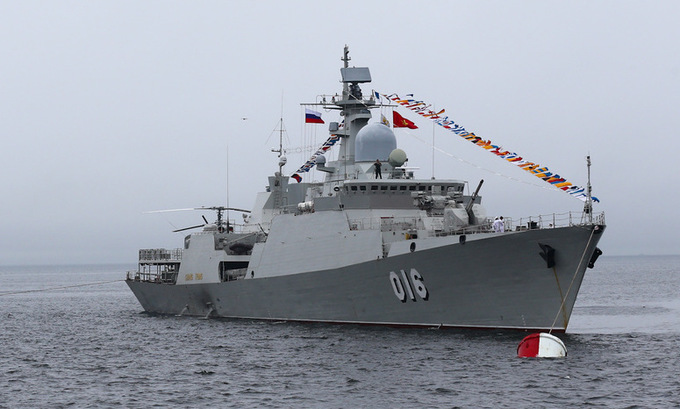   Tàu 016 Quang Trung tham gia duyệt binh hải quân tại Nga năm 2019. Ảnh: VL.ru.  