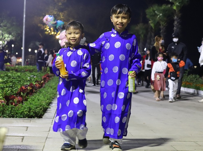 Việt Nam tăng 4 bậc trong Báo cáo Hạnh phúc Thế giới 2021