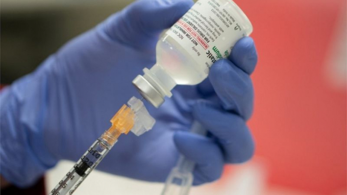 Hà Nội sẽ tiêm vắc xin phòng Covid-19 miễn phí cho người dân trên địa bàn 