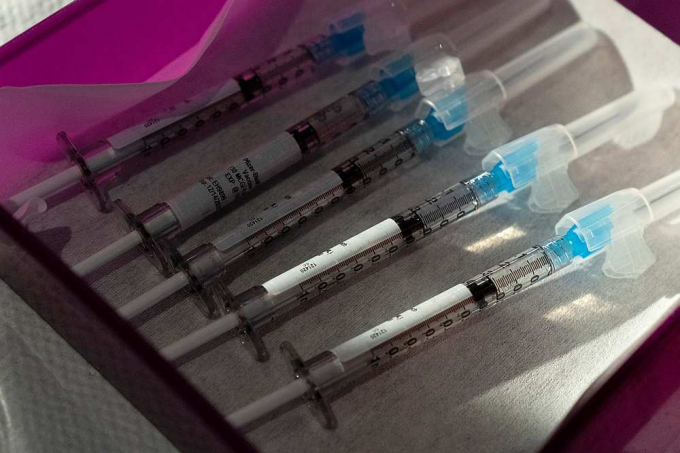FDA khuyến cáo ngừng sử dụng một số ống tiêm và kim tiêm của Trung Quốc