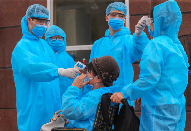 Phát hiện hơn 300 công nhân ở Bắc Giang mắc Covid-19, Bộ Y tế họp khẩn