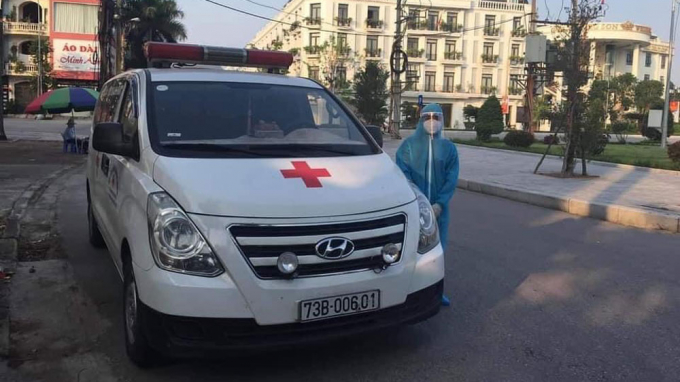 Chàng trai Đặng Minh Trí lái xe cứu thương tới Bắc Giang để hỗ trợ công tác chống dịch 
