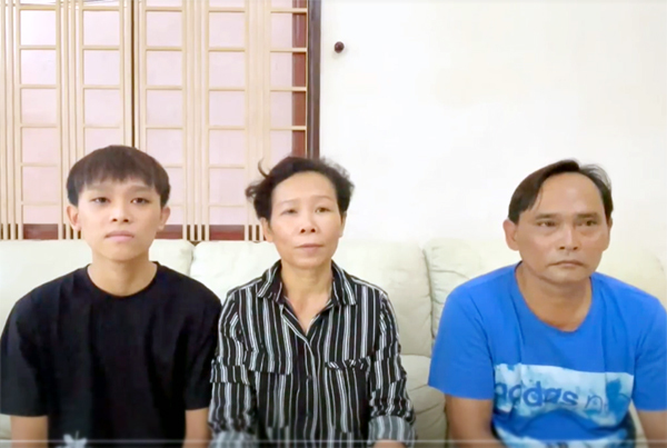 Hồ Văn Cường và cha mẹ lên tiếng về thông tin gia cảnh khó khăn phải đi 
