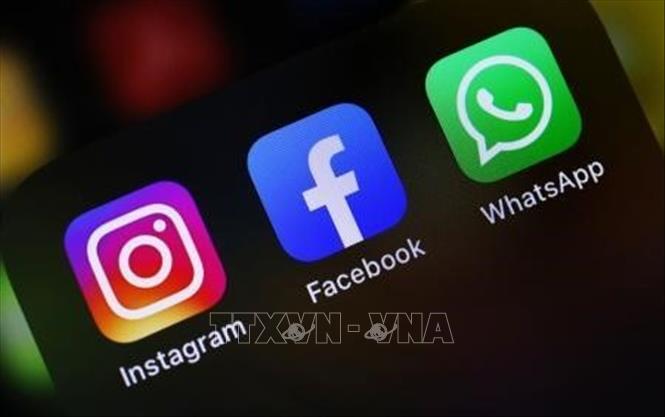 Biểu tượng Instagram, Facebook và WhatsApp. Ảnh: Kyodo/TTXVN