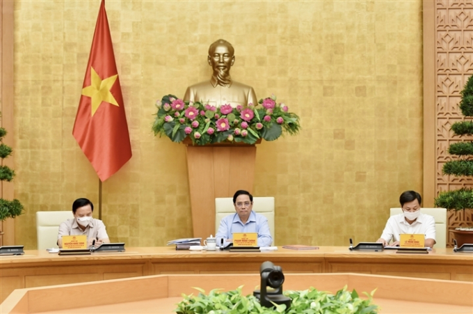   Thủ tướng họp trực tuyến với hơn 9.000 xã phường.  
