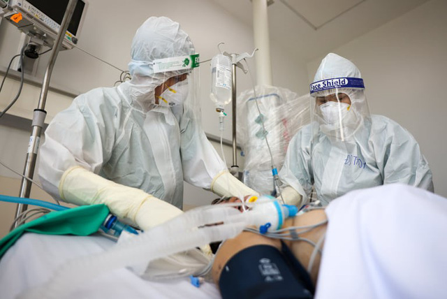 Việt Nam sẵn sàng hợp tác thử nghiệm lâm sàng giai đoạn 3 thuốc điều trị COVID-19 của Pháp