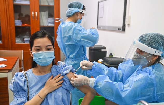  Hà Nội đã tiêm được gần 1 triệu mũi vaccine phòng Covid-19