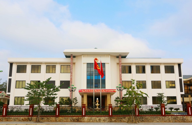 Bí thư huyện Cô Tô - Quảng Ninh bị đình chỉ công tác sau khi bị tố hiếp dâm