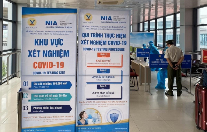   Cảng hàng không quốc tế Nội Bài sẽ tạm dừng dịch vụ test nhanh COVID-19 cho hành khách từ 16/12. (Ảnh: CTV/Vietnam+)  