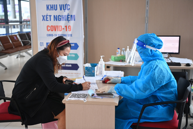 Ca nhiễm Omicron ở Việt Nam không có khả năng lây cộng đồng