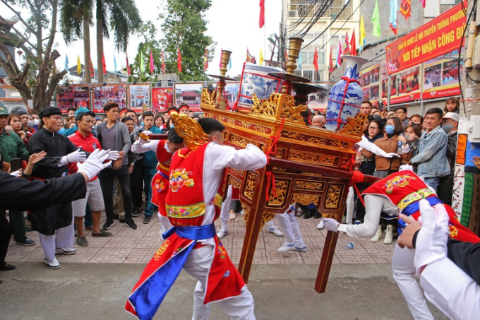 Số F0 tăng cao nhất cả nước, Hà Nội vẫn cho phép tổ chức lễ hội dịp Tết Nguyên đán