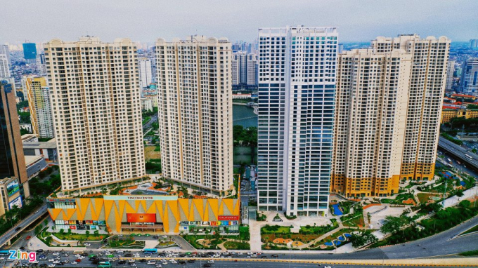           Dự án D'Capitale Trần Duy Hưng bao gồm 6 tòa tháp nằm ngay ngã tư Trần Duy Hưng - Khuất Duy Tiến - đại lộ Thăng Long.          