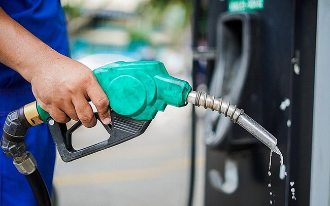 Giá xăng dầu lại đồng loạt tăng từ 15 giờ chiều nay