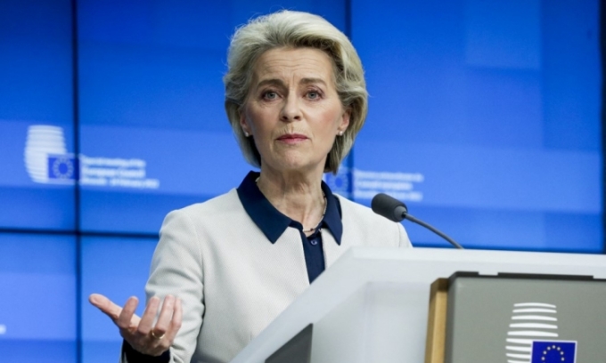 Chủ tịch Ủy ban châu Âu Ursula von der Leyen tr