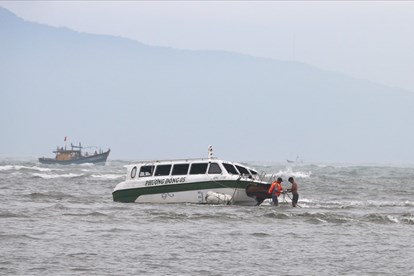 Vụ chìm cano khiến 17 người chết: Cấm thuyền trưởng rời khỏi nơi cư trú