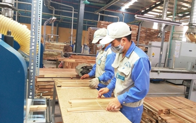 Doanh nghiệp gỗ Việt bắt đầu chịu áp lực từ xung đột Nga - Ukraine
