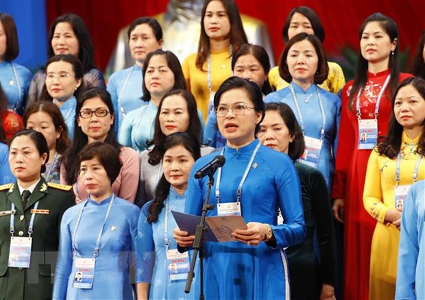   Bà Hà Thị Nga, Ủy viên Trung ương Đảng, Chủ tịch Hội Liên hiệp Phụ nữ Việt Nam khóa XIII, phát biểu nhận nhiệm vụ. (Ảnh: Phương Hoa/TTXVN)  