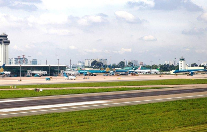 Sân bay Tân Sơn Nhất lại đóng một đường băng đến hết tháng 3