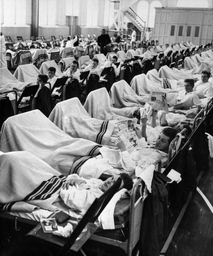 Những bệnh nhân cúm tại Đan Mạch hồi tháng 10/1957. Ảnh: AP