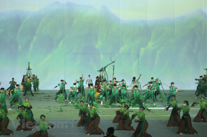 Lễ khai mạc SEA Games 31 sẽ tương đương một đại cảnh biểu diễn tại quảng trường với phần lễ và phần hội đan xen trên sân khấu rộng khoảng 7.000m2. (Ảnh: PV/Vietnam+)