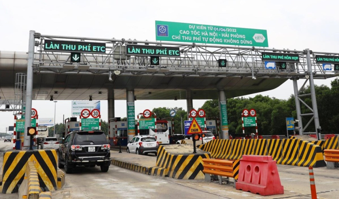 Xử phạt xe chưa dán thẻ thu phí không dừng vào cao tốc Hà Nội - Hải Phòng: vẫn còn nhiều bất cập