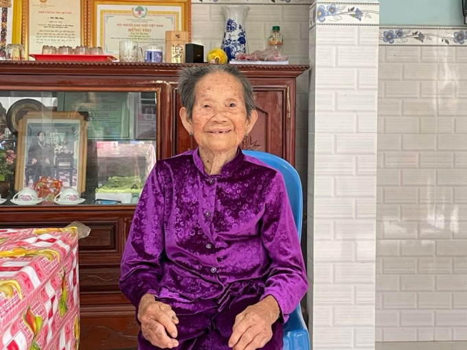 Mẹ VNAH Võ Thị Sơn (102 tuổi)