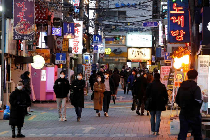 Cho phép người Hàn đi du lịch nước ngoài là một chính sách đúng đắn của Hàn Quốc 