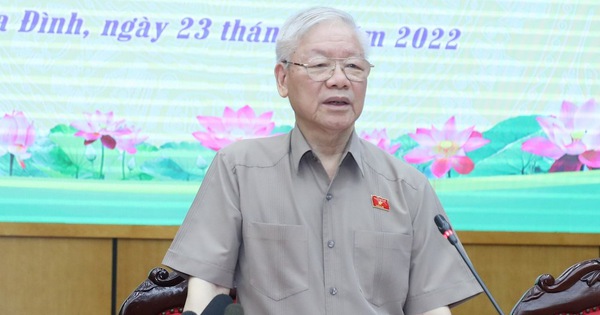   Tổng bí thư Nguyễn Phú Trọng phát biểu tại buổi tiếp xúc cử tri - Ảnh: GIA HÂN  