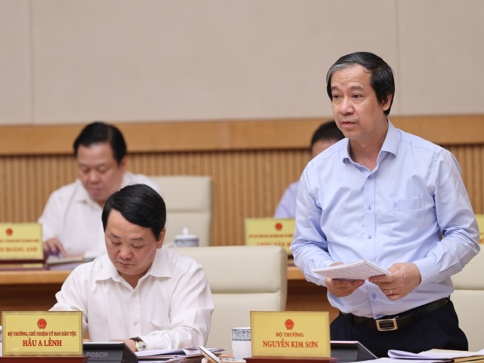   Bộ trưởng Giáo dục - Đào tạo Nguyễn Kim Sơn tại phiên họp sáng 4.7  