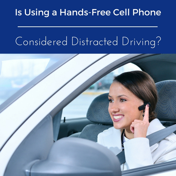 Điện thoại rảnh tay khi lái xe còn nguy hiểm hơn uống rượu 