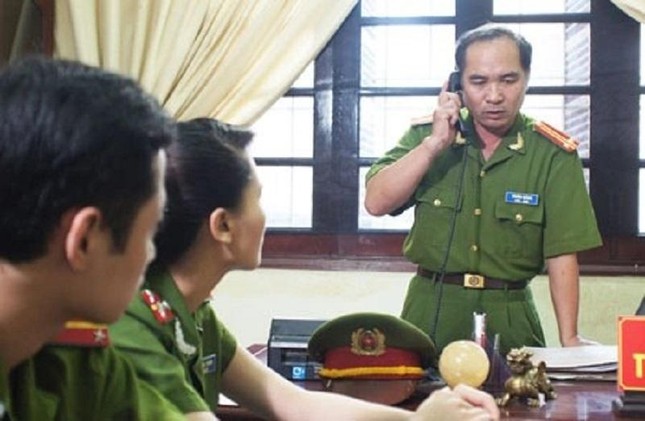  Những diễn viên Việt gắn liền với vai diễn lãnh đạo ngành công an