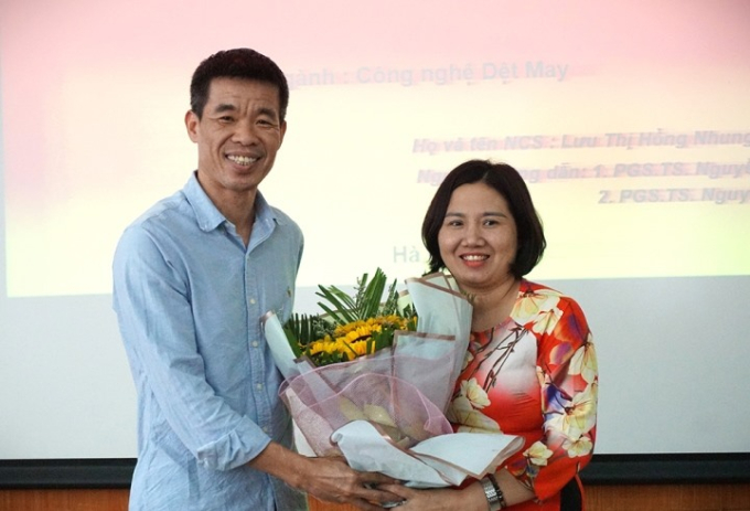 Nghiên cứu sinh Lưu Thị Hồng Nhung bảo vệ thành công luận án tiến sĩ.