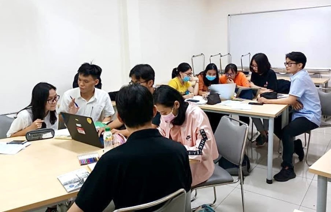   Một lớp luyện thi IELTS tại TP.HCM. Ảnh: MINH TRÍ  