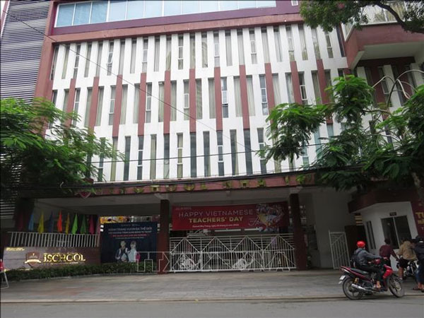 Trường iSchool Nha Trang mở cửa trở lại sau vụ hơn 600 học sinh bị ngộ độc