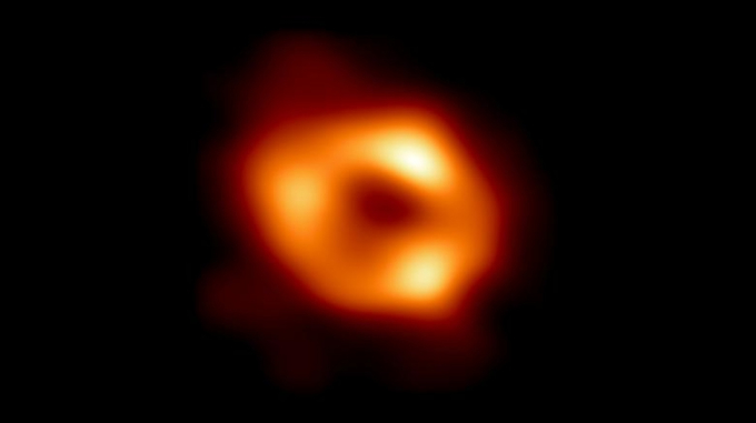 Hình ảnh của Sagittarius A*, lỗ đen siêu lớn ở trung tâm thiên hà.